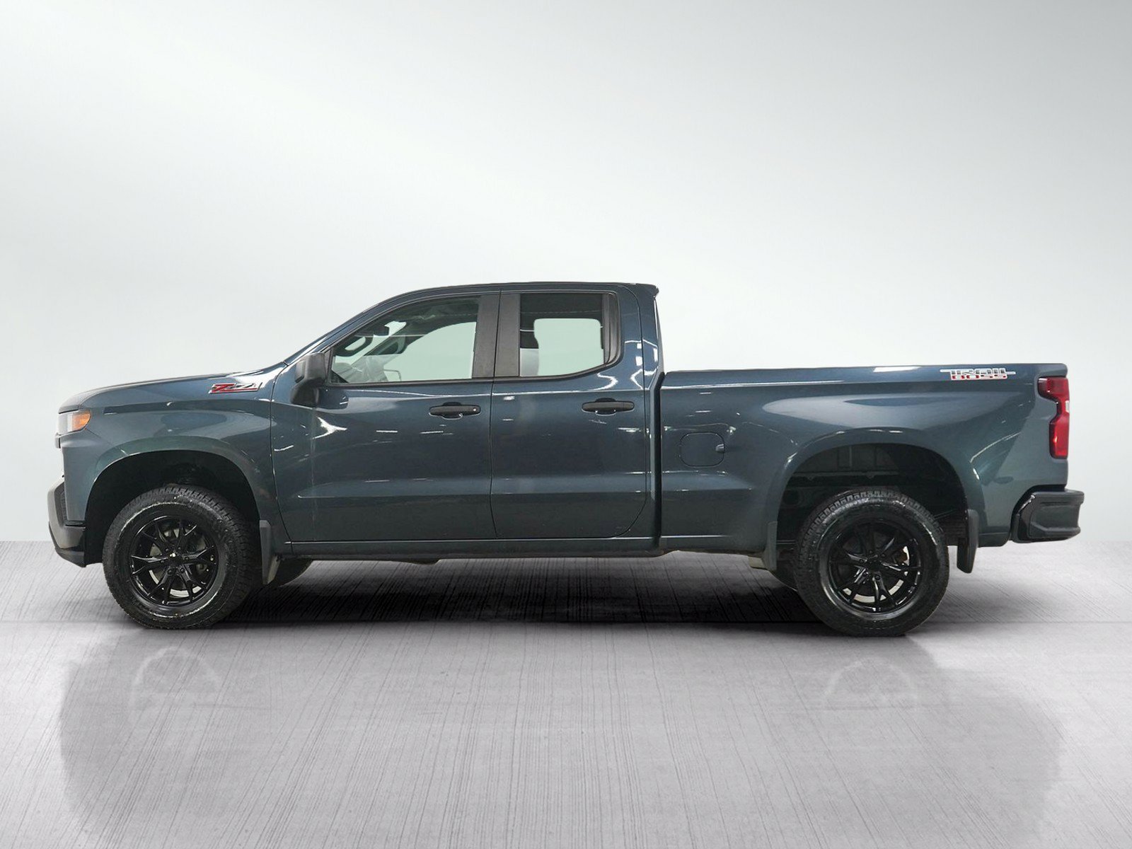 Used 2019 Chevrolet Silverado 1500 Custom Trail Boss with VIN 1GCRYCEH4KZ394214 for sale in White Bear Lake, Minnesota