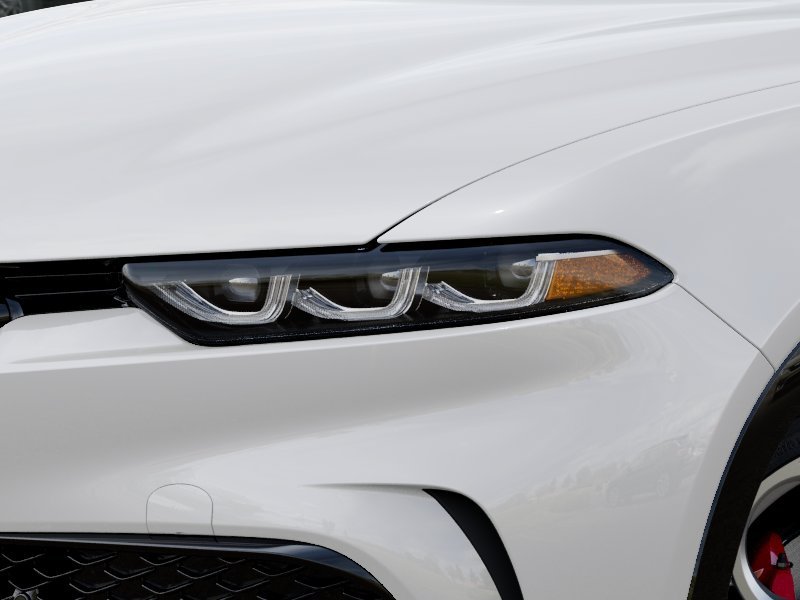 New 2025 Milano White Exterior Paint Alfa Romeo Base image 37