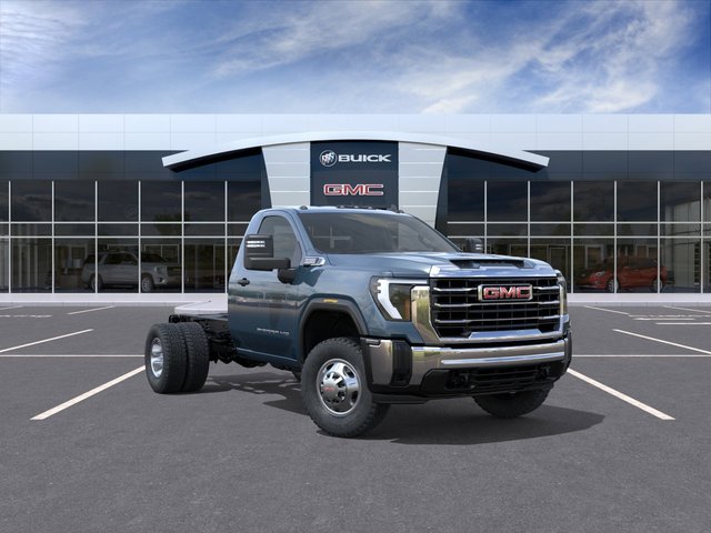 2026 GMC Sierra 3500 HD Chassis Cab Pro