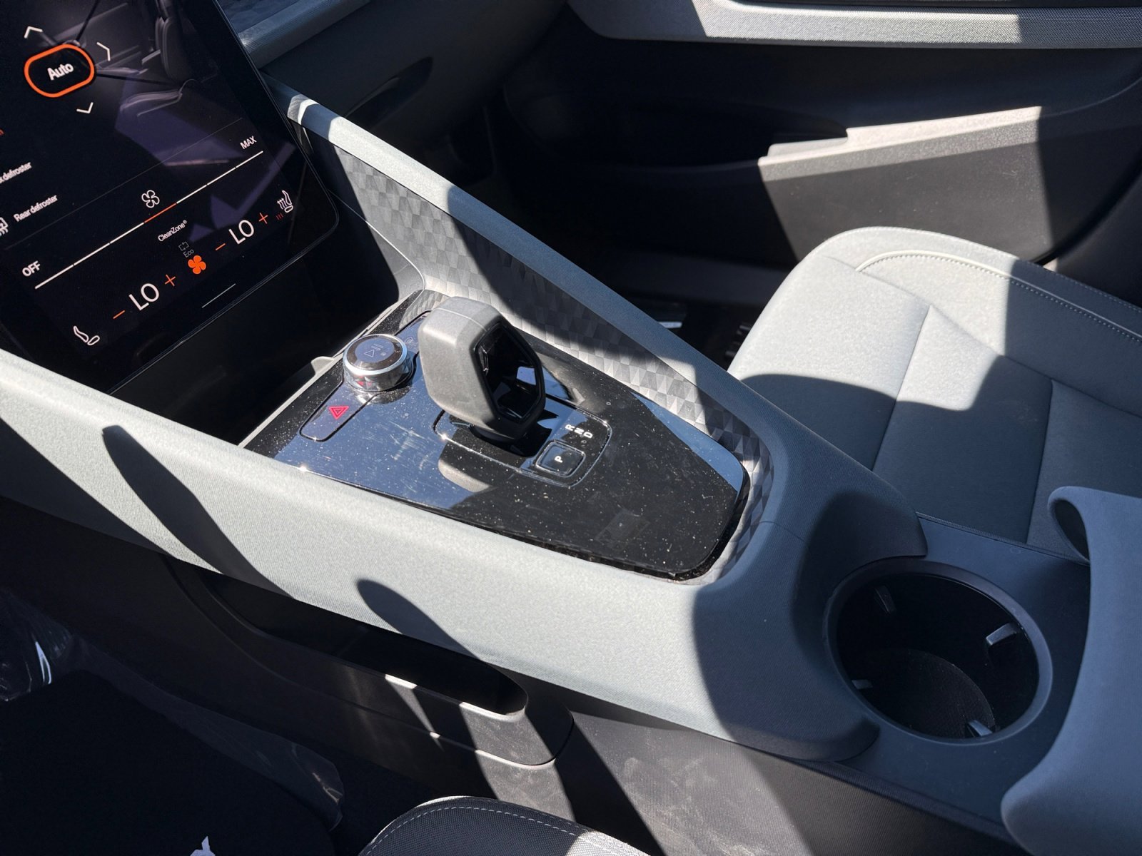 Used 2023 Midnight Metallic Polestar Long Range Dual Motor image 13