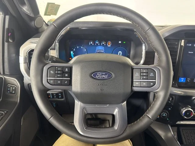 New 2026 Star White Metallic Tri-Coat Ford Lariat image 19