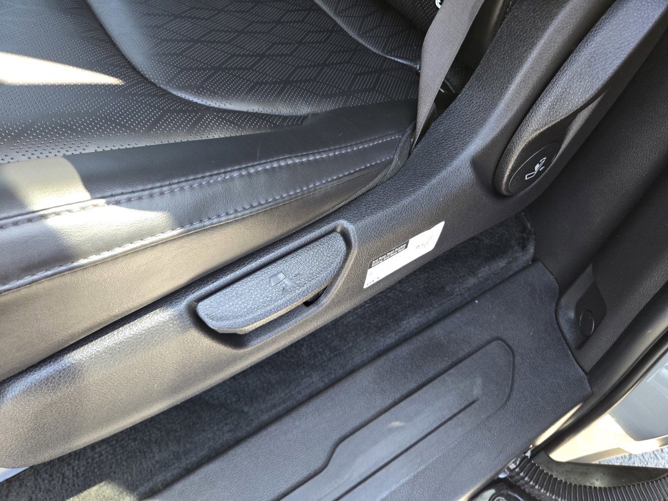 Used 2022 Ceramic Silver Kia SX image 34