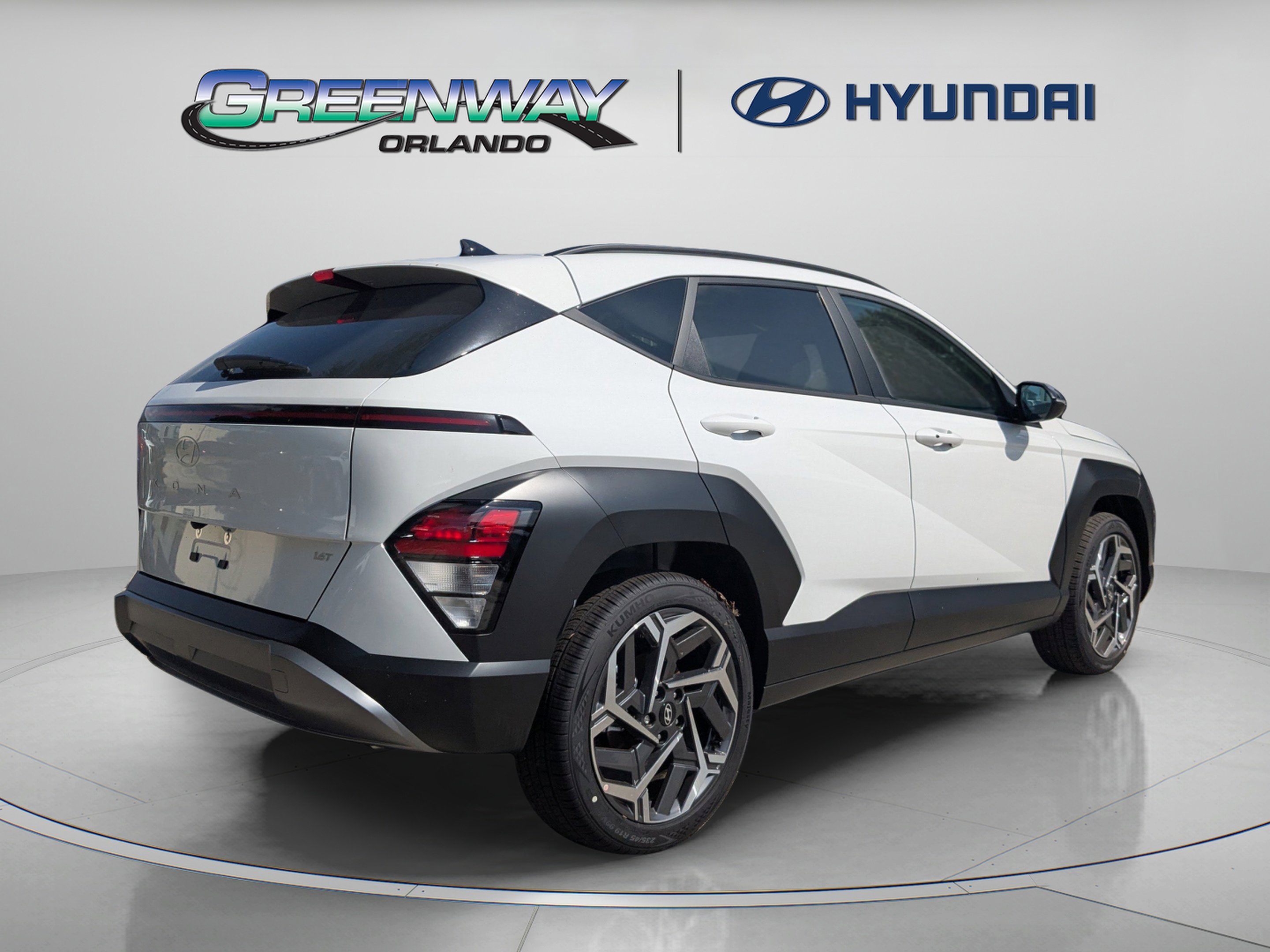 New 2026 Atlas White Hyundai SEL Premium FWD image 8