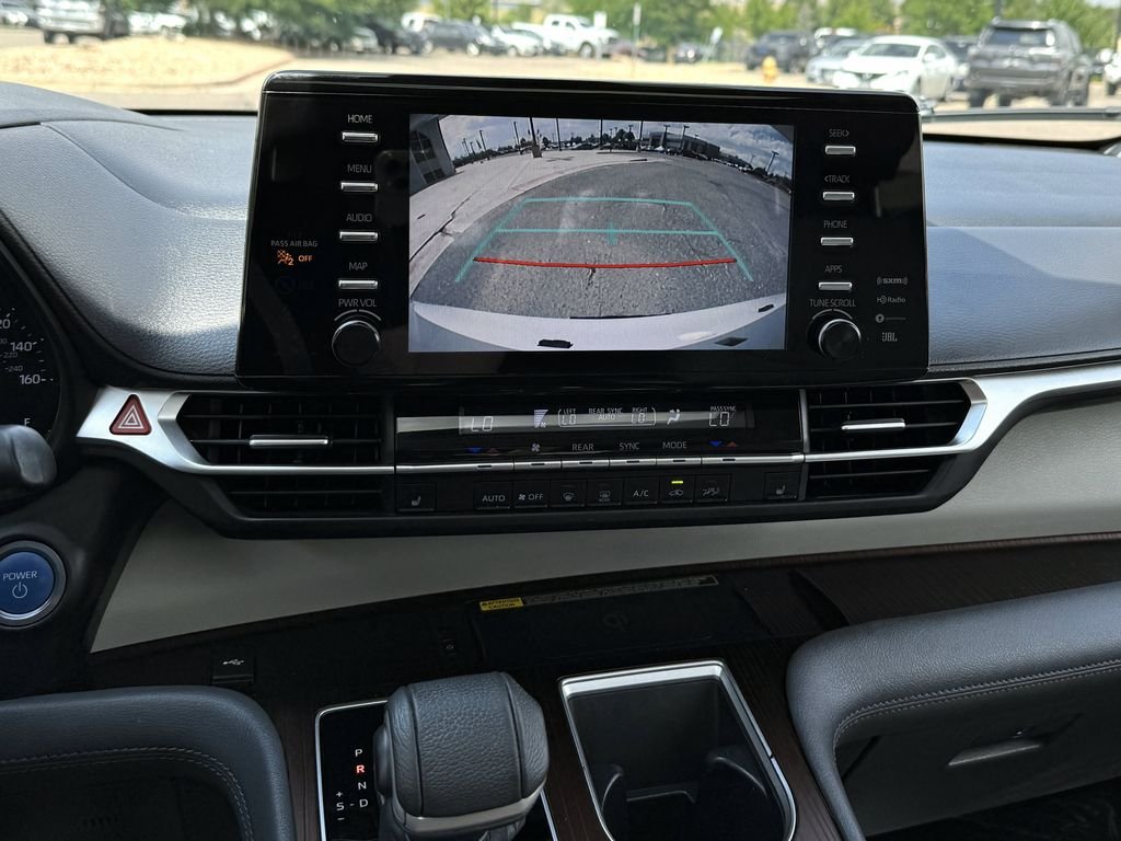 Used 2021 White Toyota XLE image 31