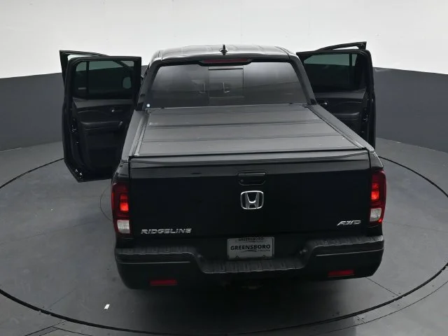 Used 2018  Honda Black Edition image 39