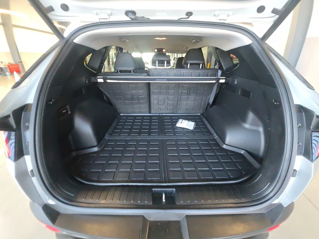 Used 2023 Silver Hyundai XRT image 23