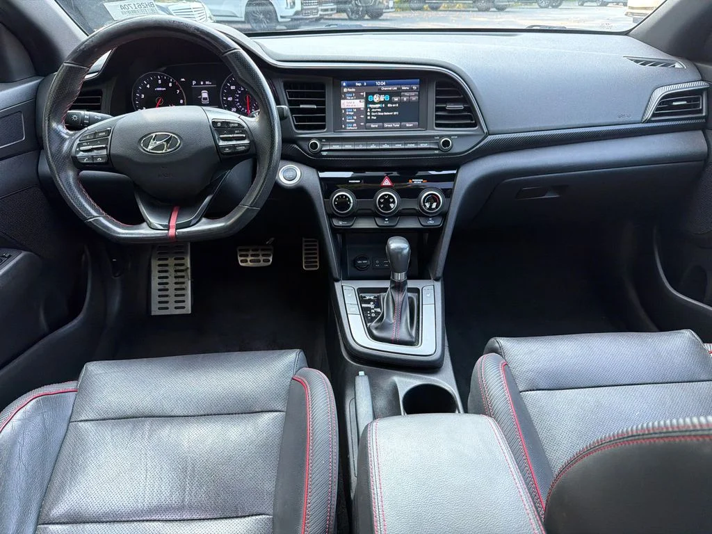 Used 2019 Silver Hyundai Sport image 22