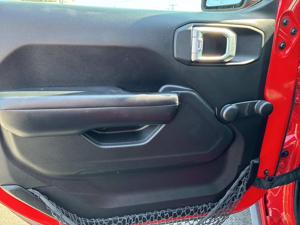 Used 2019 Red Jeep Unlimited Sport image 19