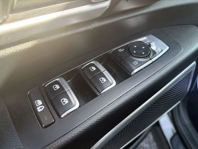 Certified Used 2024 Green Kia S image 13