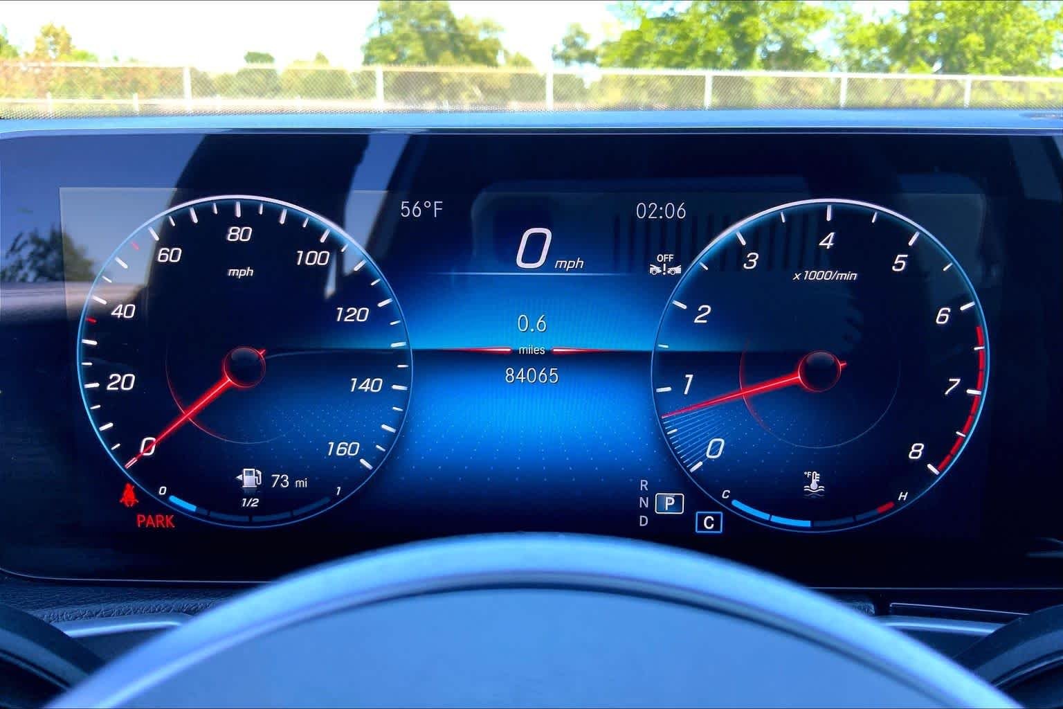 Used 2023 Mountain Grey Metallic Mercedes-Benz GLB 250 image 25