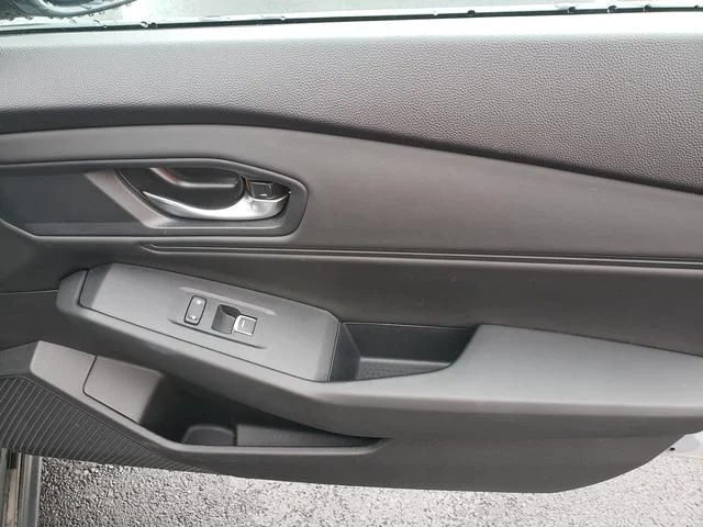 Used 2025 Gray Honda SE image 18