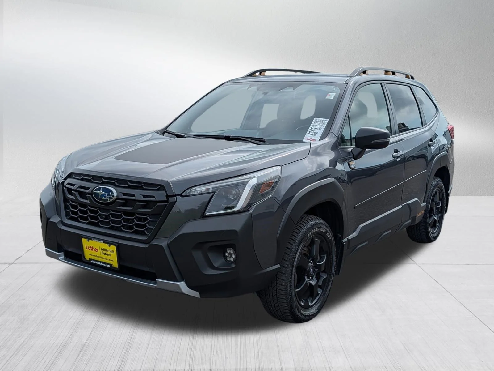 Used 2024 Magnetite Gray Metallic Subaru Wilderness image 3