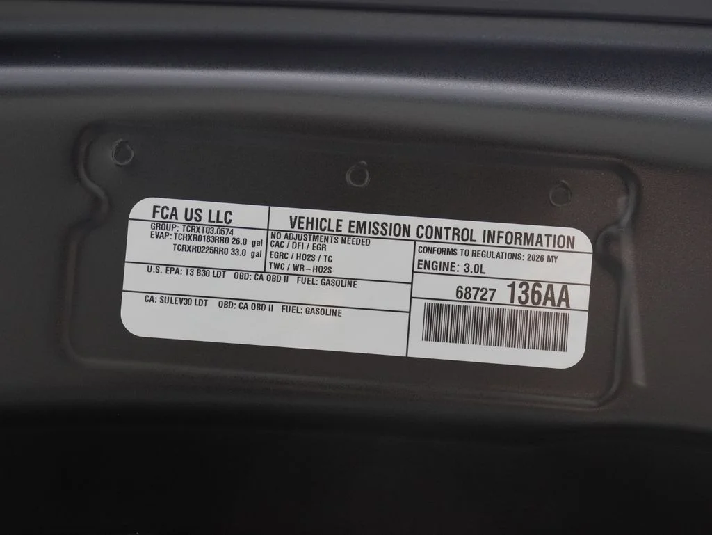New 2026 Diamond Black Crystal Pearl-Coat Exterior Paint RAM Laramie image 35