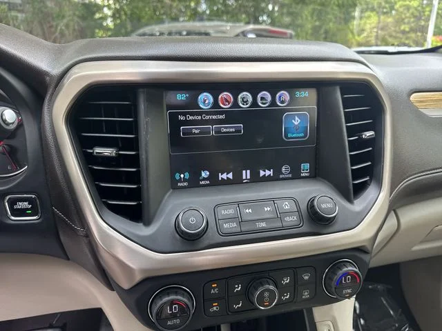 Used 2018 White GMC Denali image 22