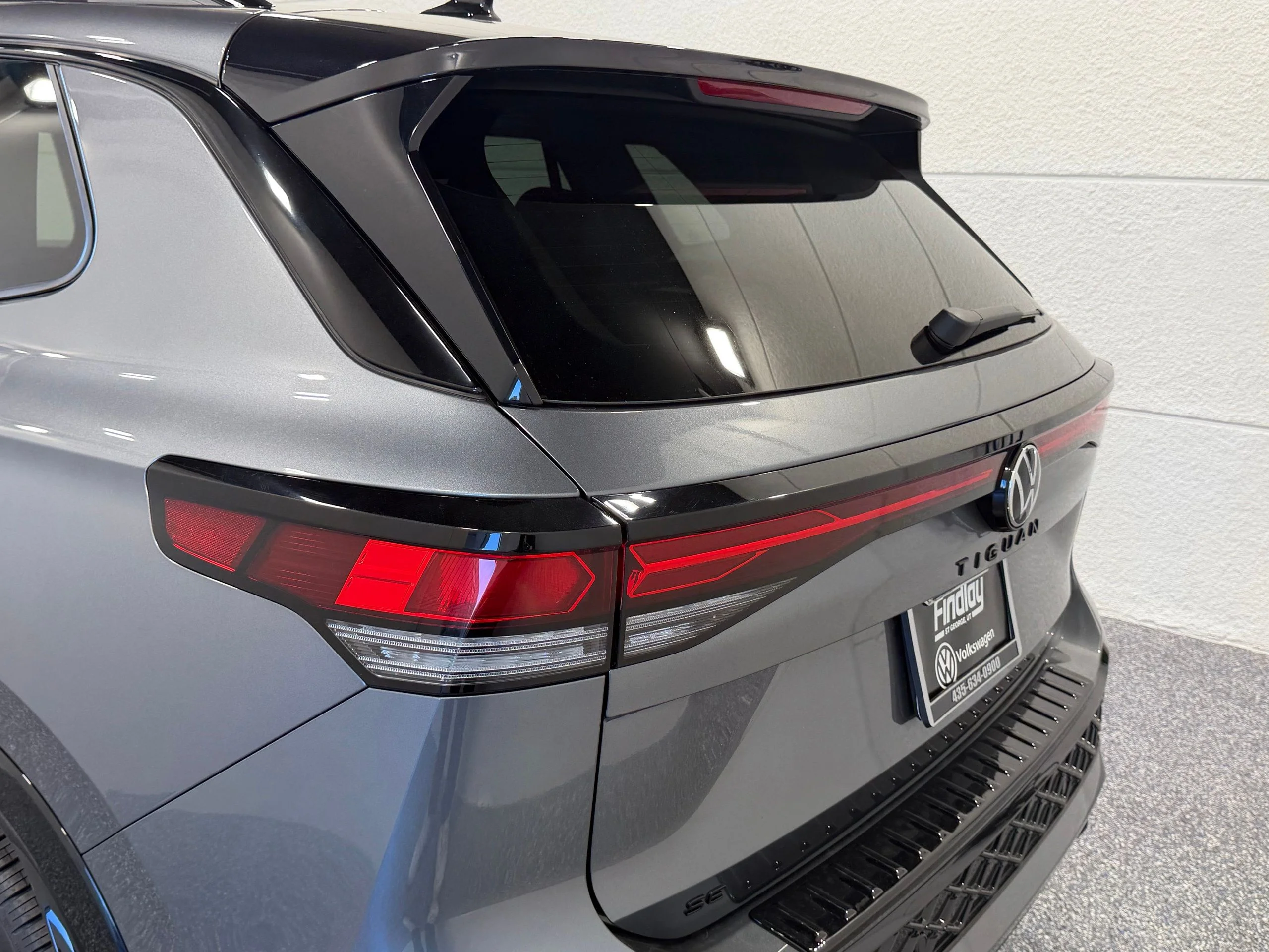 New 2026 Gray Volkswagen SE R-Line Black image 16