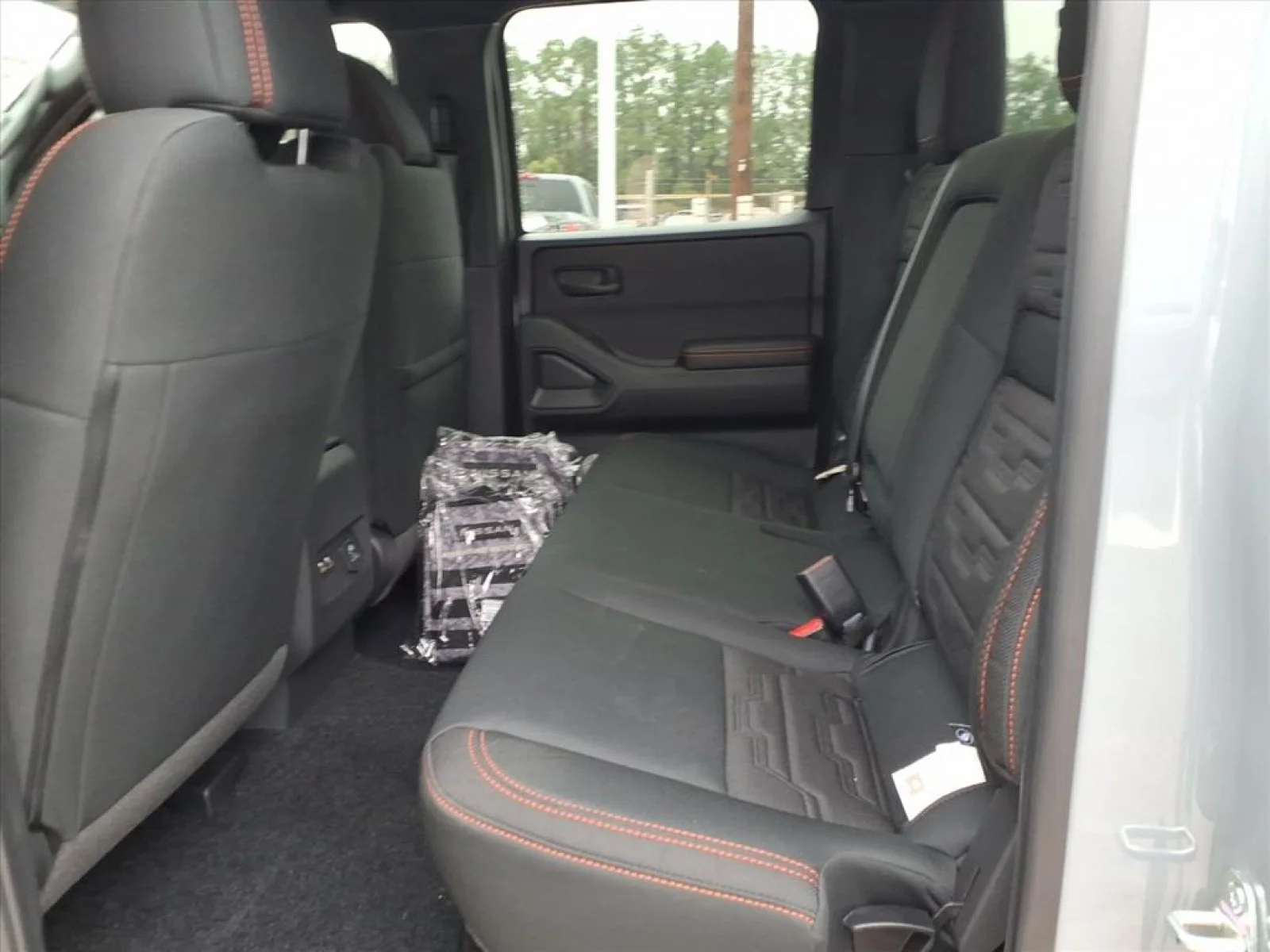 2026 Nissan Frontier Crew Cab PRO-4X® - 9