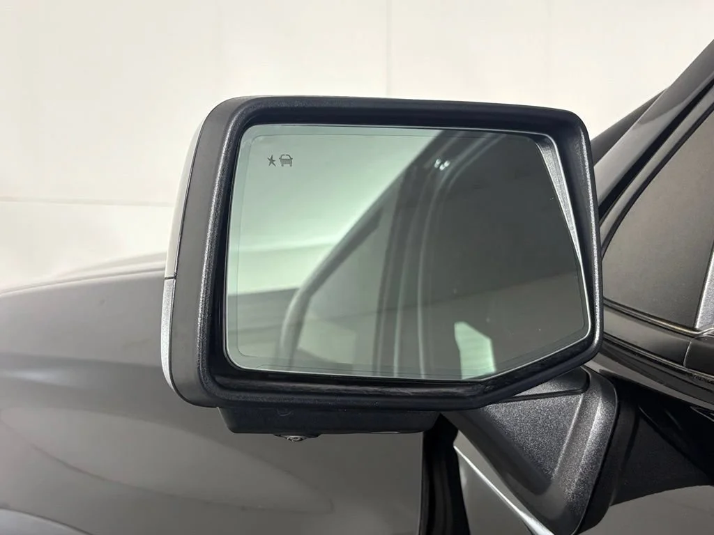 Used 2022 Black Chevrolet ZR2 image 16
