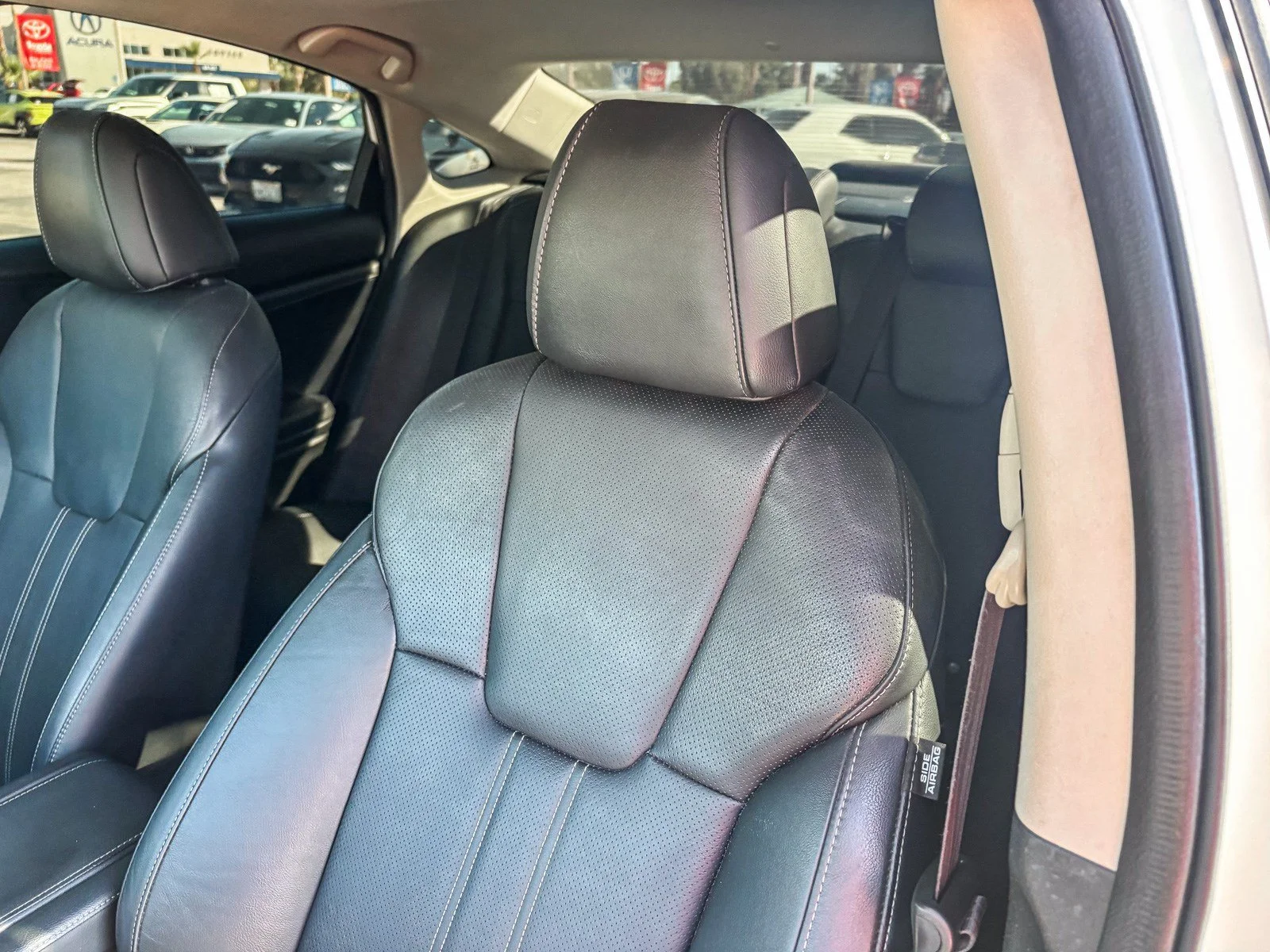 Used 2022 Platinum White Pearl Honda Touring image 23
