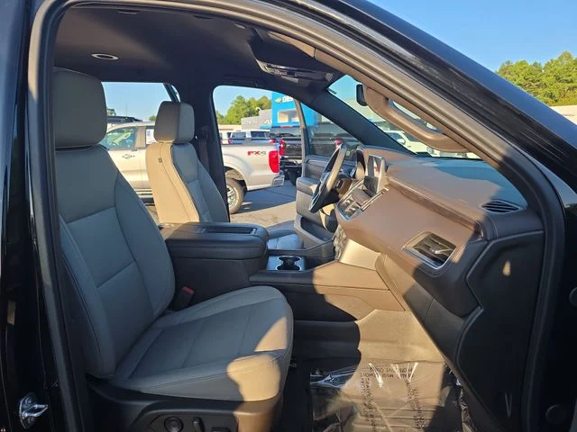 Used 2024 Black Chevrolet Z71 image 11