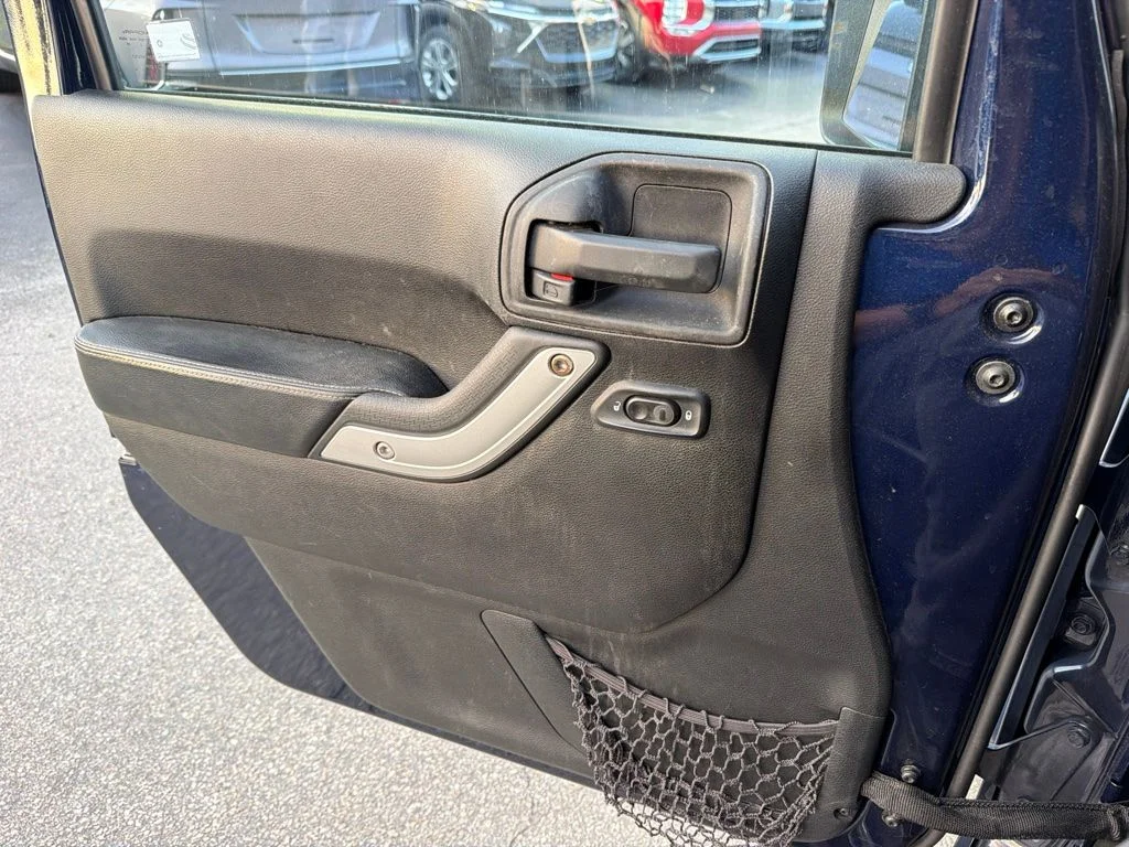 Used 2013 True Blue Pearlcoat Jeep Unlimited Freedom Edition image 5
