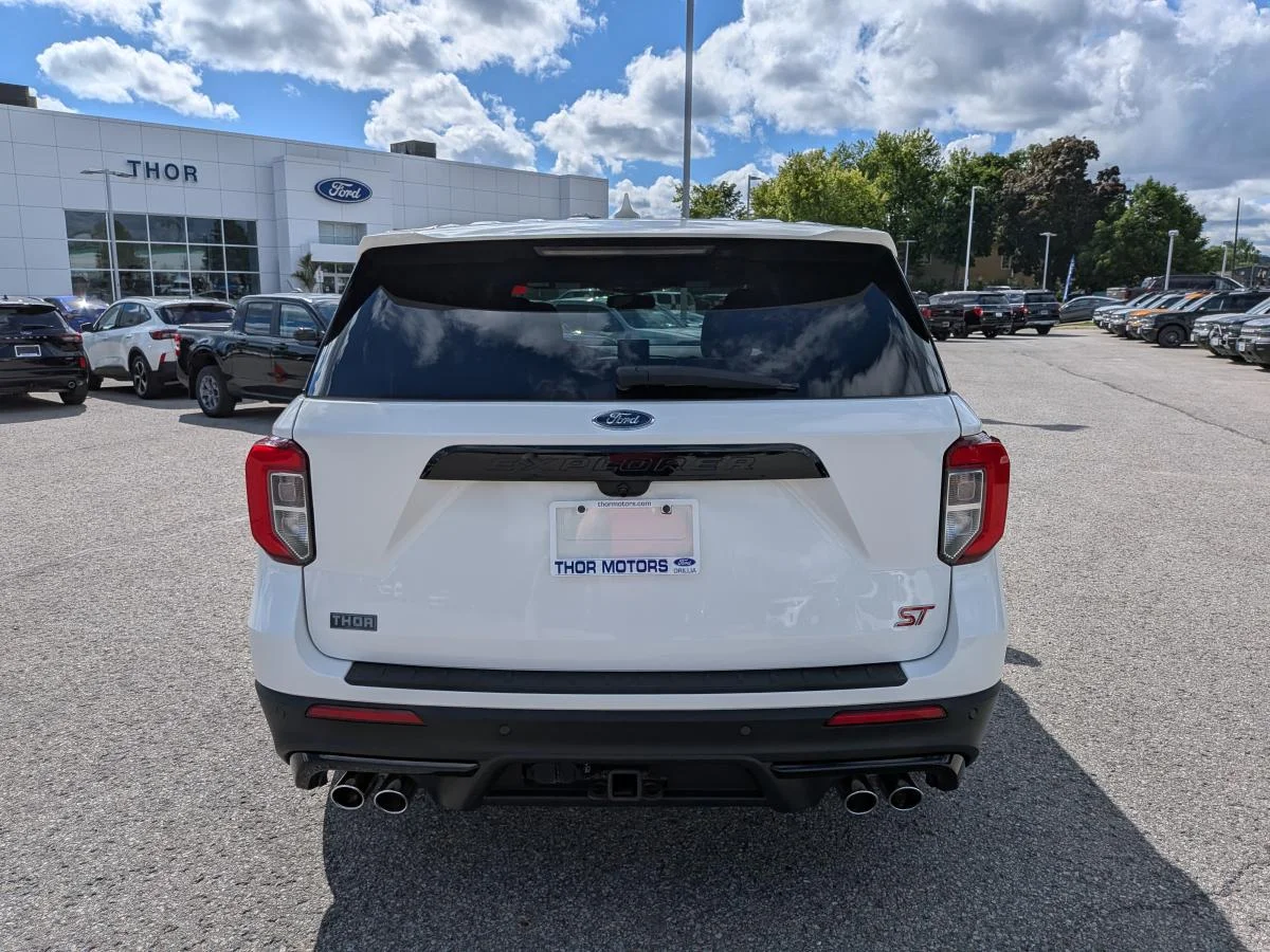 Used 2022 White Ford St 4wd image 6
