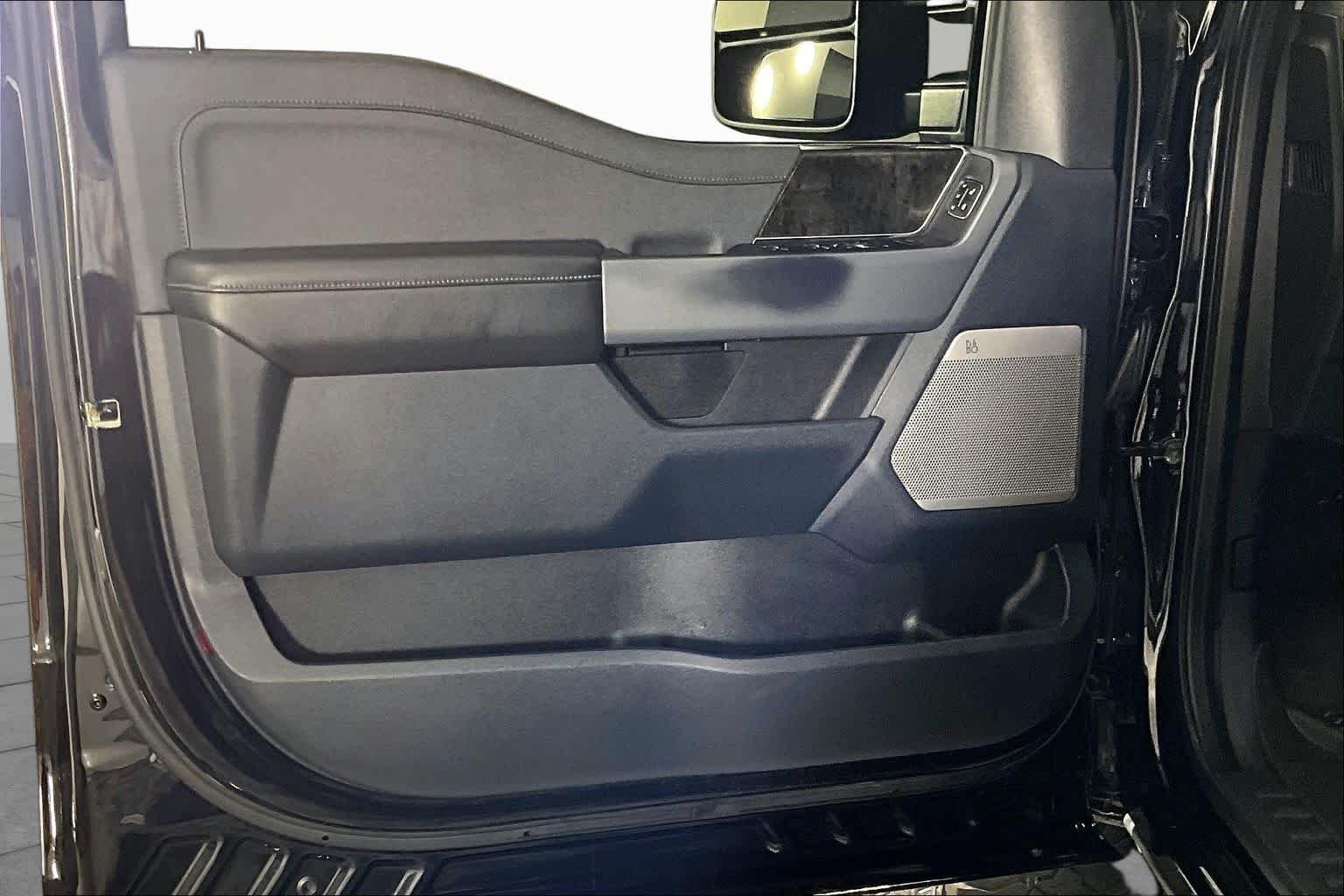 Used 2024 Agate Black Ford LARIAT image 20
