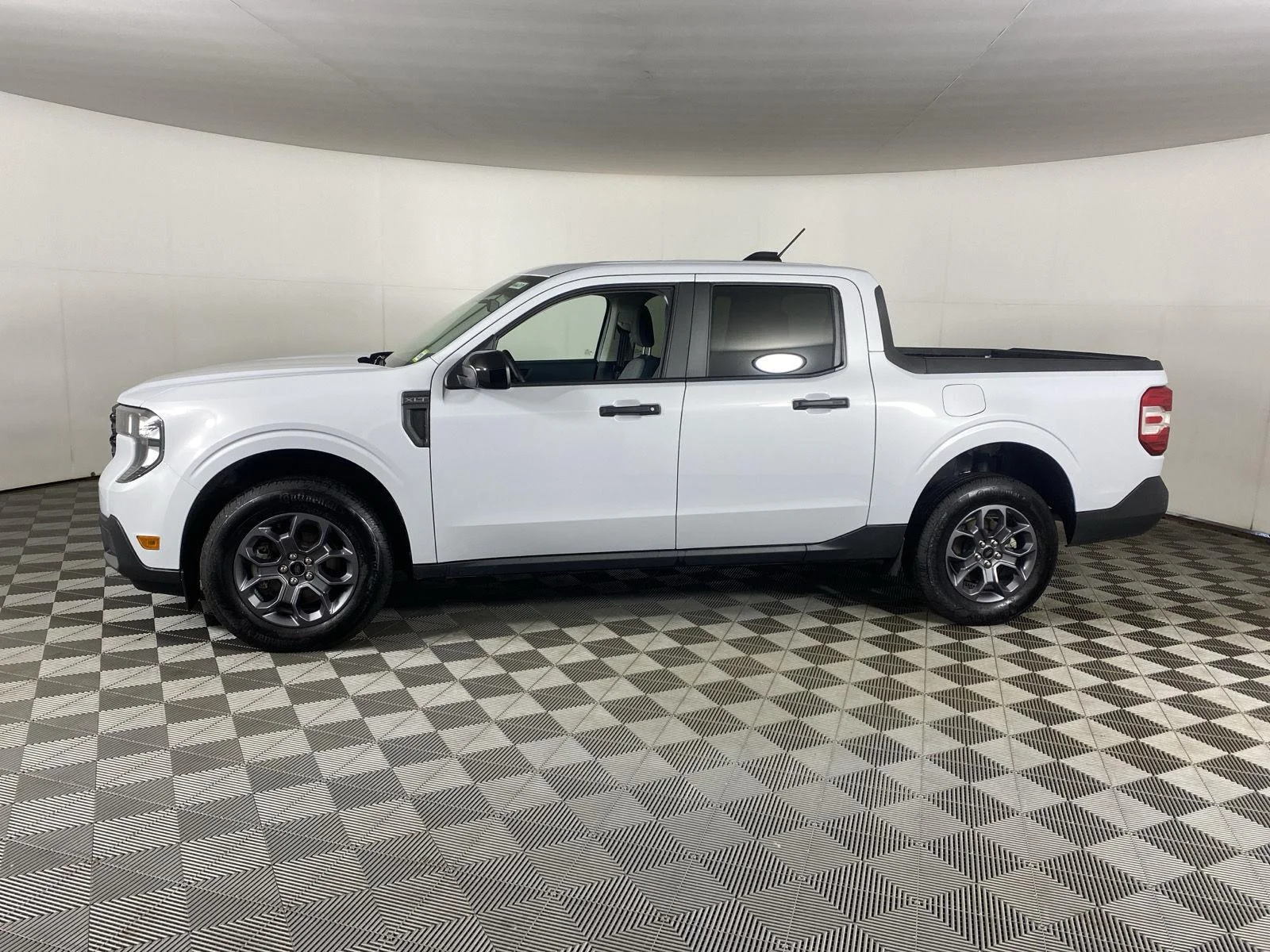 2025 Ford Maverick XLT - Photo 4