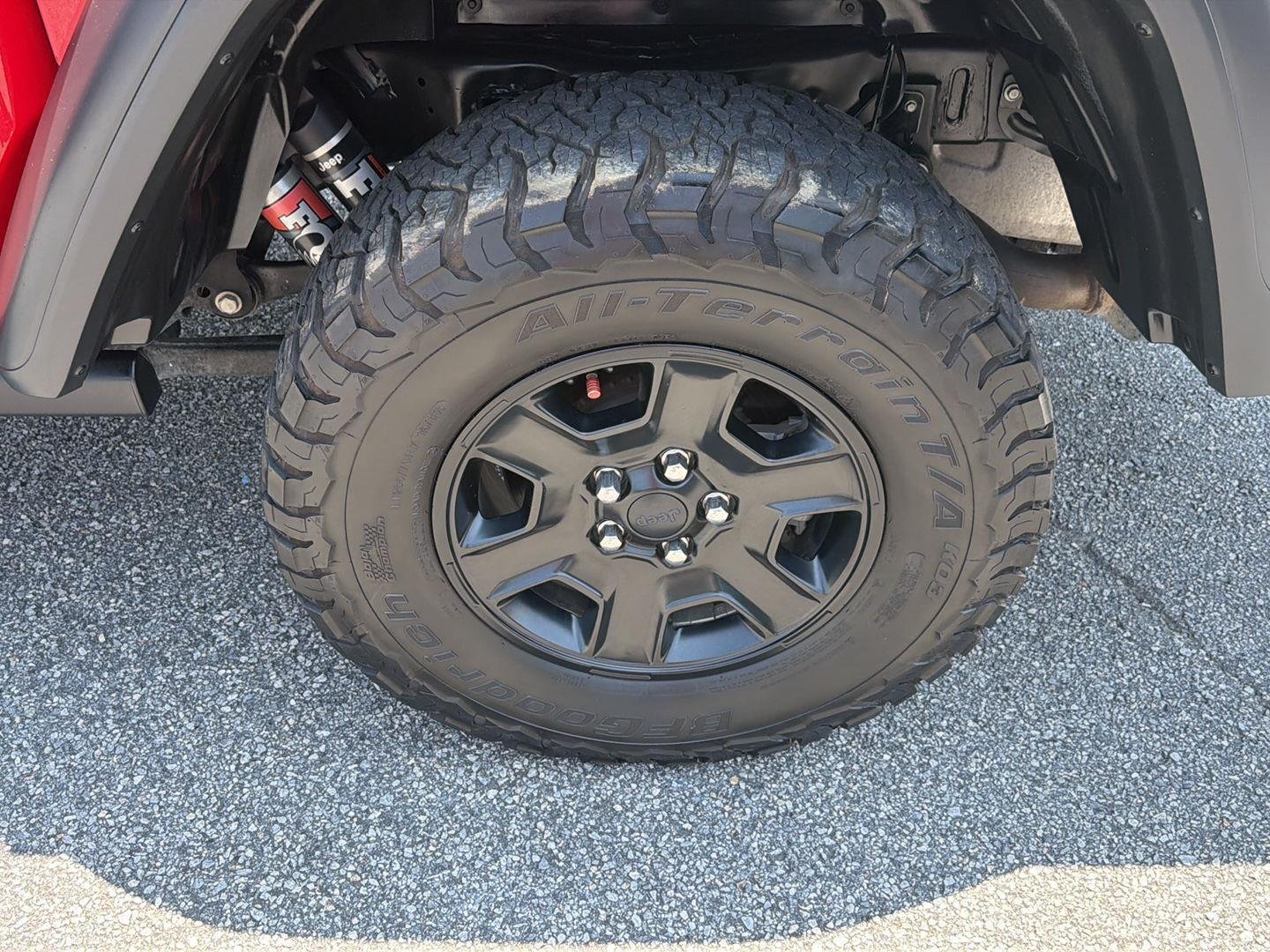 Used 2021 Firecracker Red Clearcoat Jeep Mojave image 39