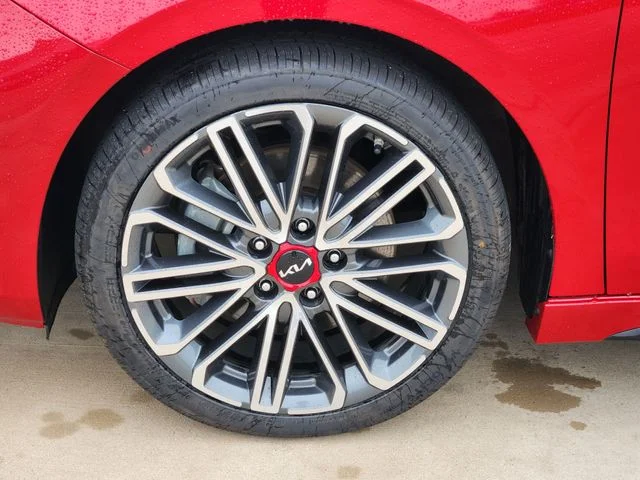 2024 Kia Forte GT - Photo 12