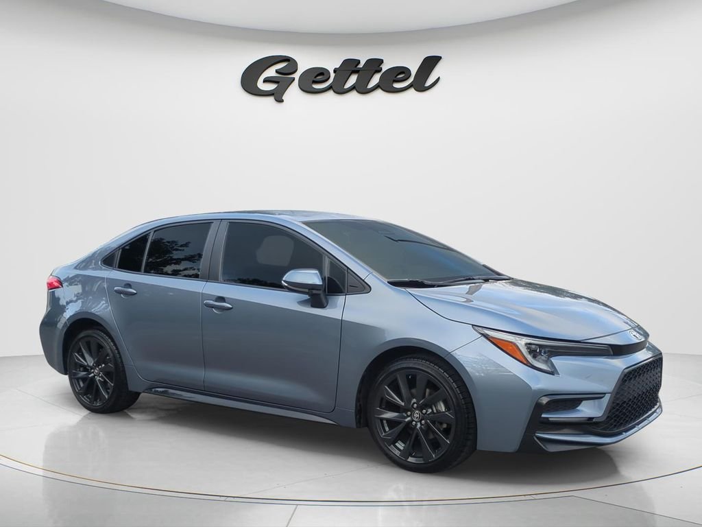 Certified Used 2024  Toyota SE image 3