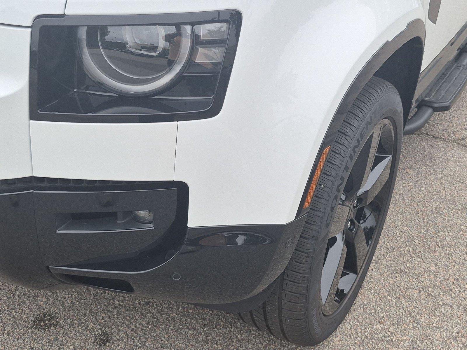 New 2026 Fuji White Land Rover X-Dynamic SE image 8