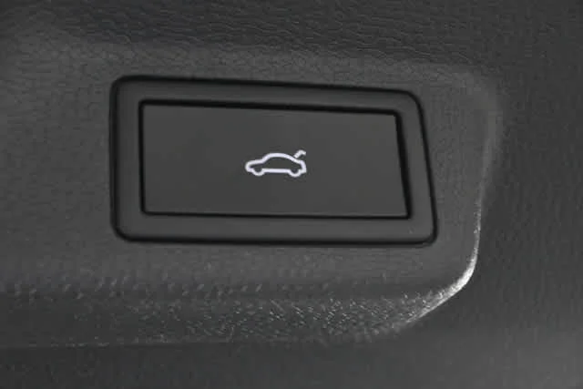 2025 Volkswagen ID. Buzz PRO S - Photo 23