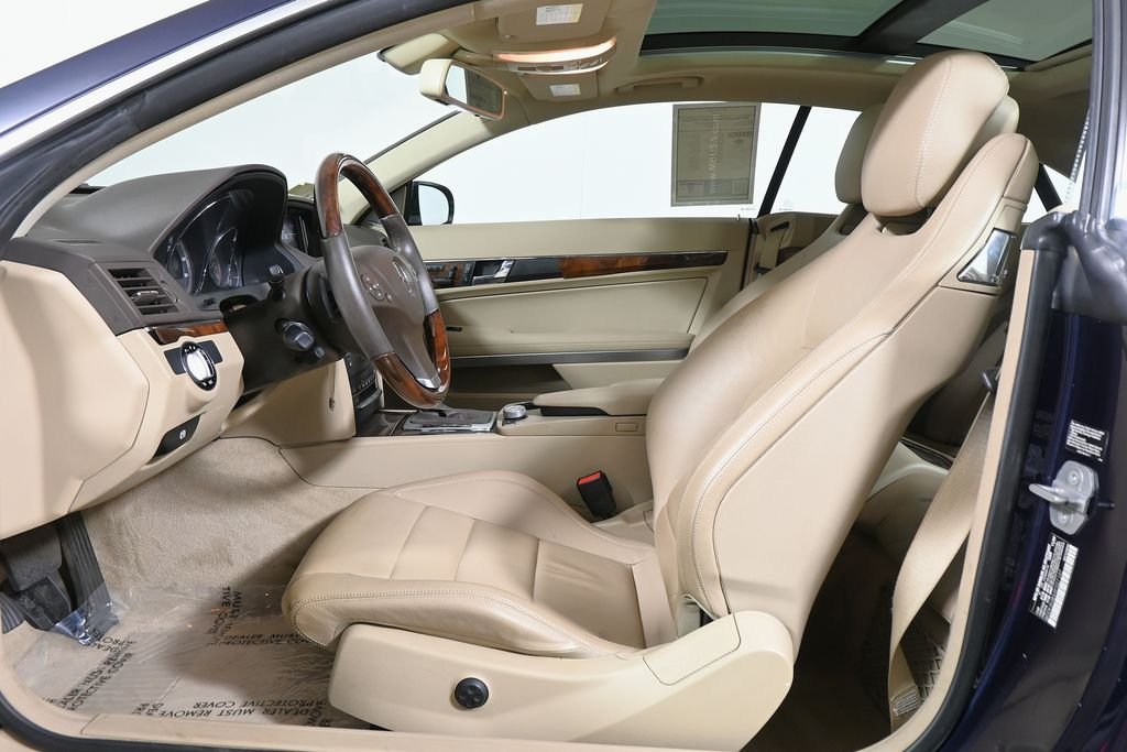 Used 2010 Capri Blue Metallic Mercedes-Benz E 350 image 3
