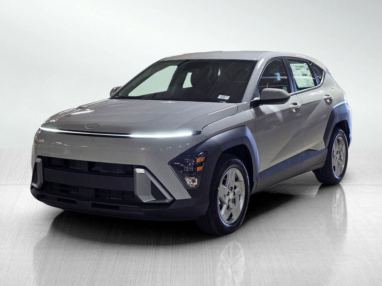 New 2027 C5g Hyundai SE FWD image 3