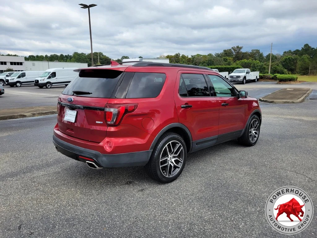 Used 2017 Red Ford Sport image 5