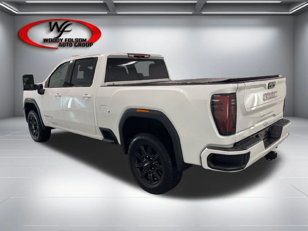 Used 2026 Summit White GMC AT4 image 9