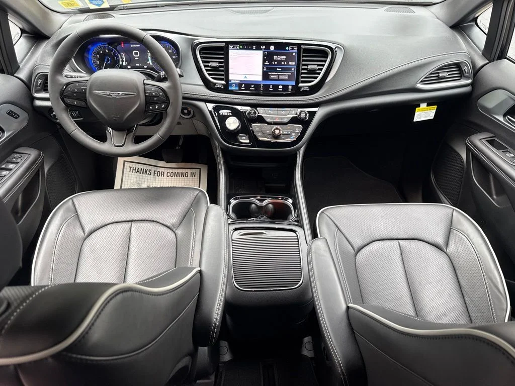 2026 Chrysler Pacifica Limited - Photo 19