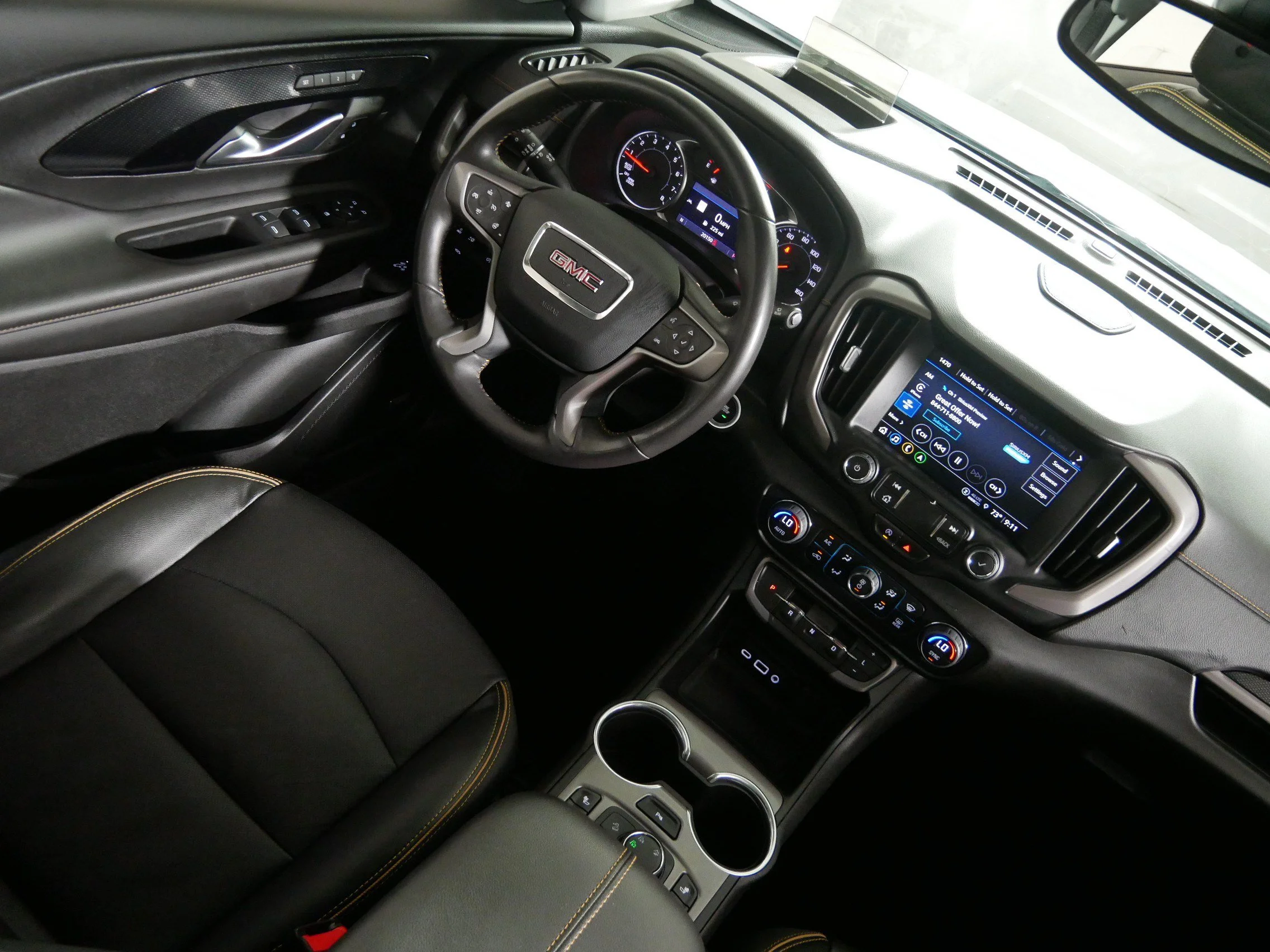 Used 2022 Summit White GMC AT4 image 9