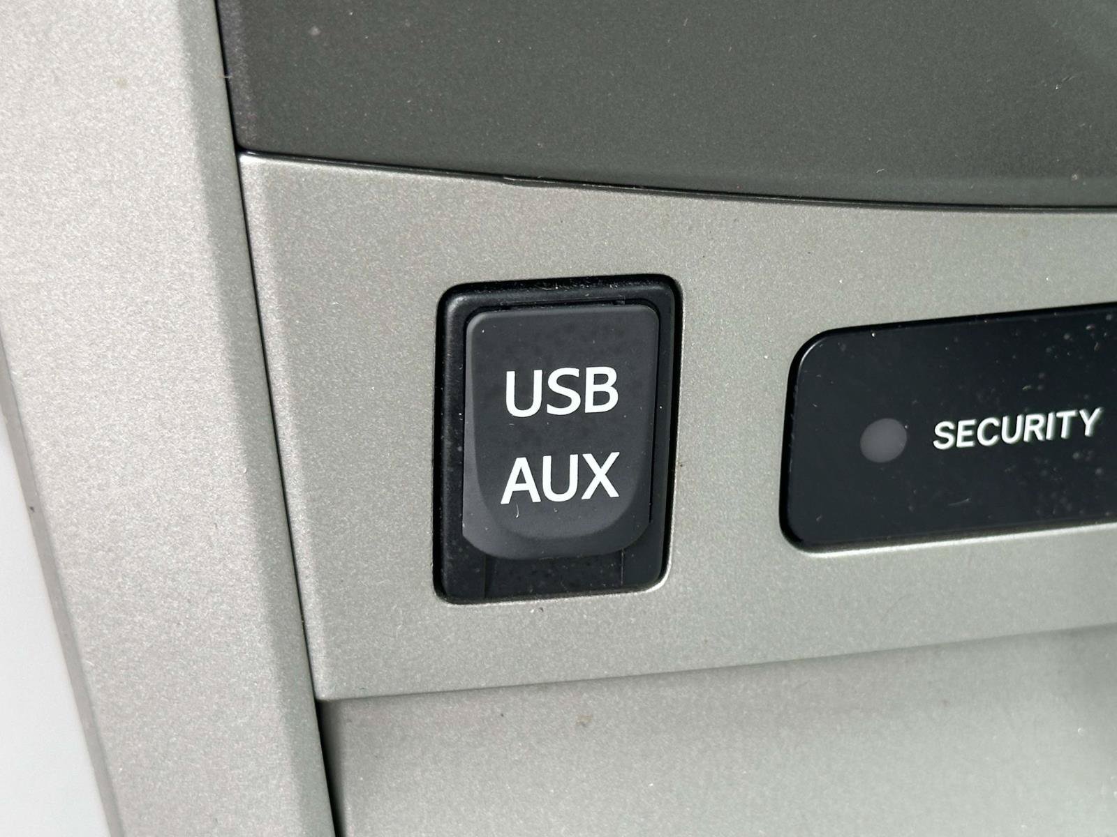 Used 2013 Gray Toyota LE image 14