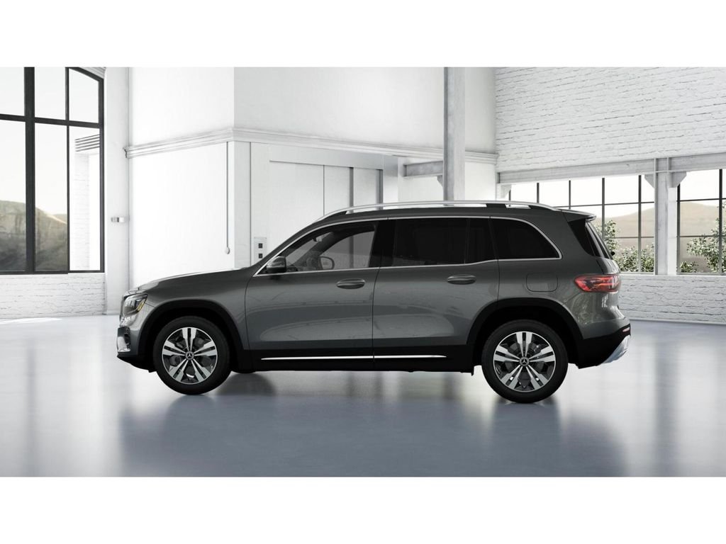 Used 2026 Mountain Grey Metallic Mercedes-Benz GLB 250 4MATIC® image 33