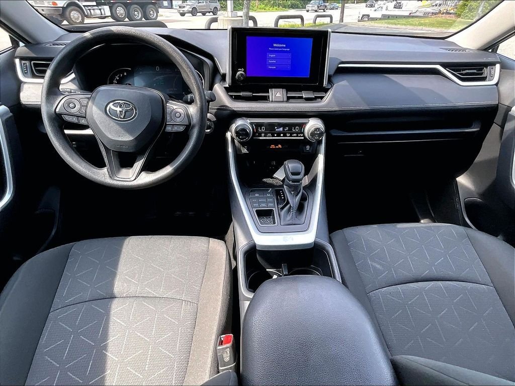 Used 2025 White Toyota XLE image 21