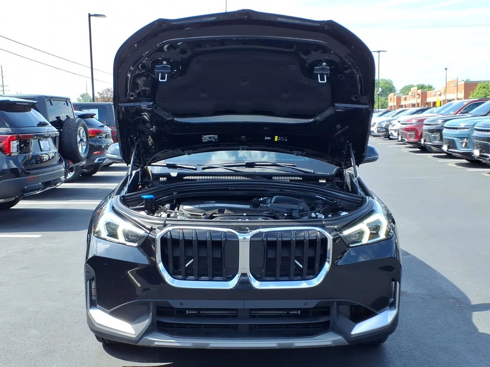 Used 2023 Black Sapphire Metallic BMW xDrive28i image 30