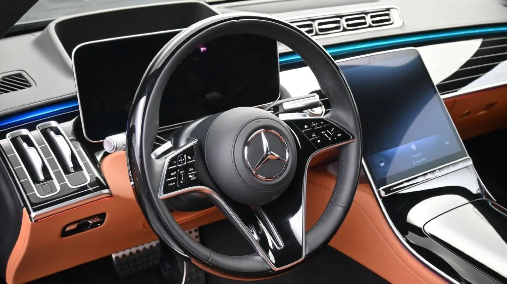 Used 2026 Black Mercedes-Benz S 580 image 10