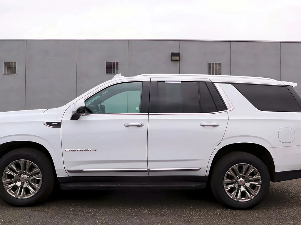 Used 2023 Summit White GMC Denali image 4