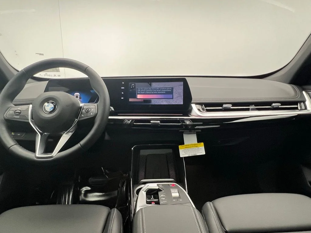 Used 2026 Alpine White BMW xDrive28i image 10