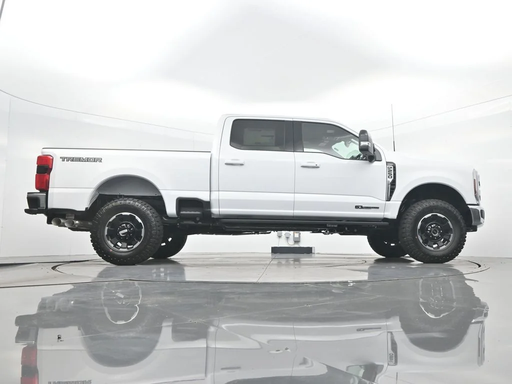 New 2026 Oxford White Ford F-250® Lariat® image 36