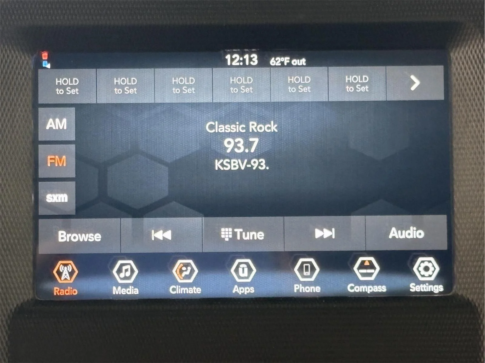Used 2023 Granite Crystal Metallic Clearcoat Jeep Willys Sport image 32