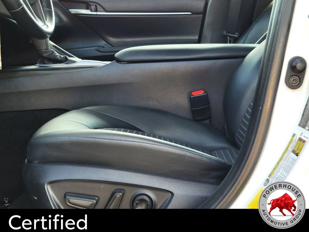 Used 2023 White Toyota SE image 21