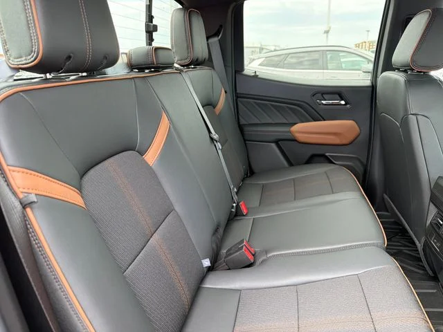 2026 GMC Canyon AT4 - Photo 23