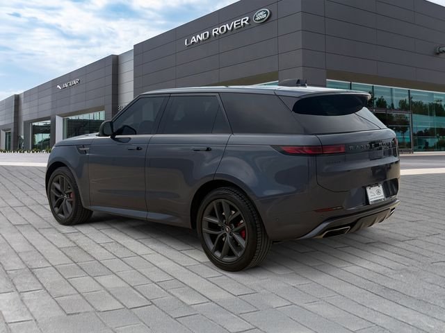 Used 2024 Gray Land Rover Dynamic SE image 3
